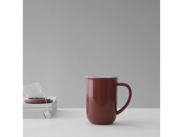 379163-5_taza-con-infusor-de-te-minima-500-ml--rojo--viva-scandinavia.jpg