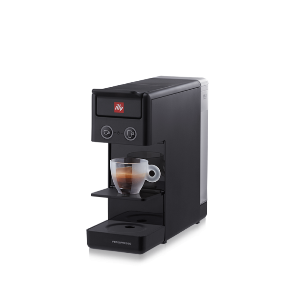 2019_Y3.3_Black-Front-Espresso-at-Angle_Image_HR_ENG.png